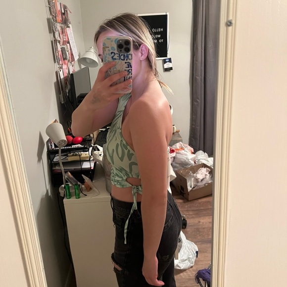 Fun Green Tank Top - Picture 2 of 2